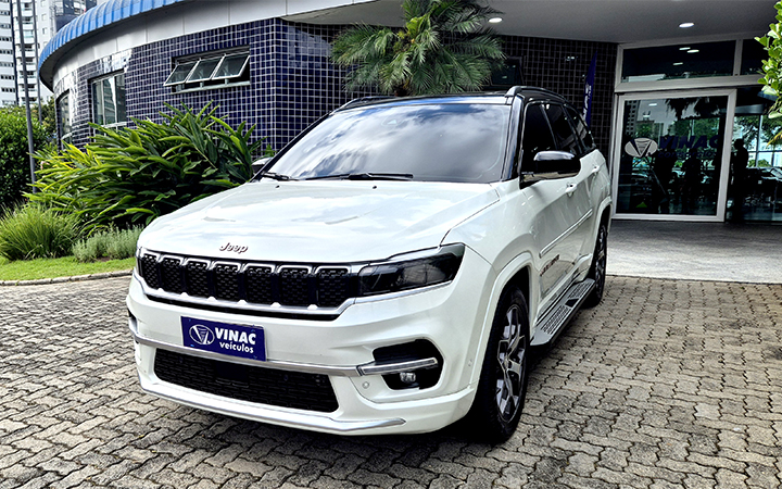 Commander Overland T270